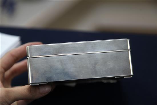 A Japanese silver and shibuichi rectangular box, early 20th century, 13.7cm